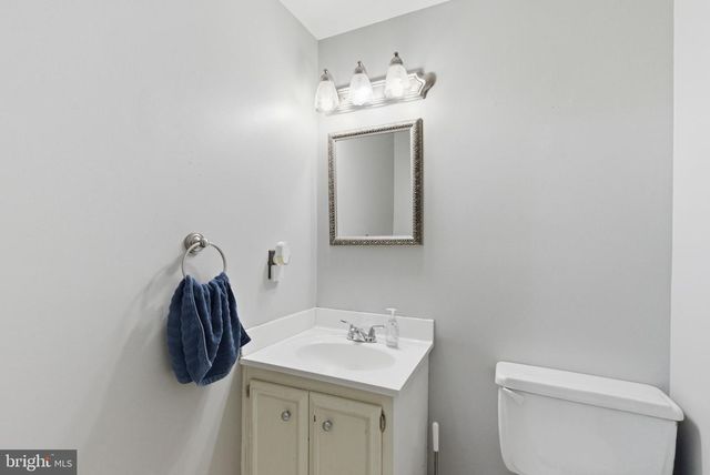 11807 SUMMER OAK DR, Germantown, MD 20874