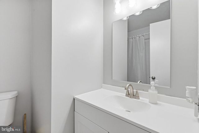 11807 SUMMER OAK DR, Germantown, MD 20874