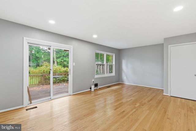 11807 SUMMER OAK DR, Germantown, MD 20874
