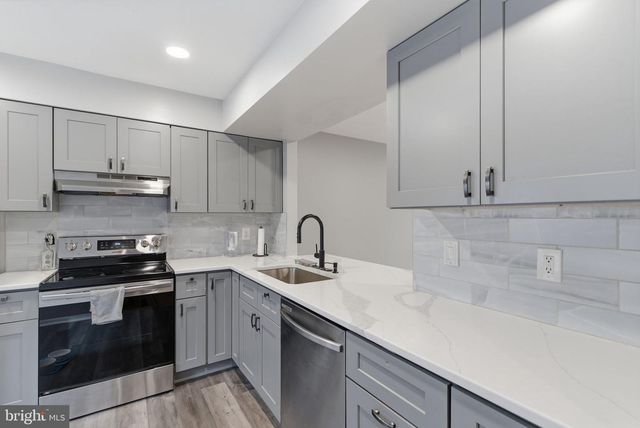 11807 SUMMER OAK DR, Germantown, MD 20874