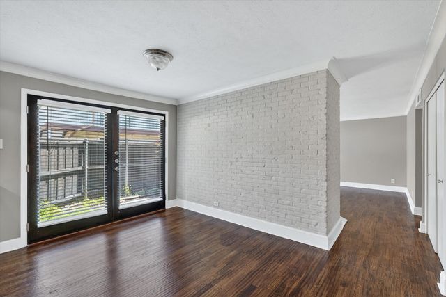 5932 Sandhurst Lane 114, Dallas, TX 75206