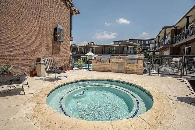 5932 Sandhurst Lane 114, Dallas, TX 75206