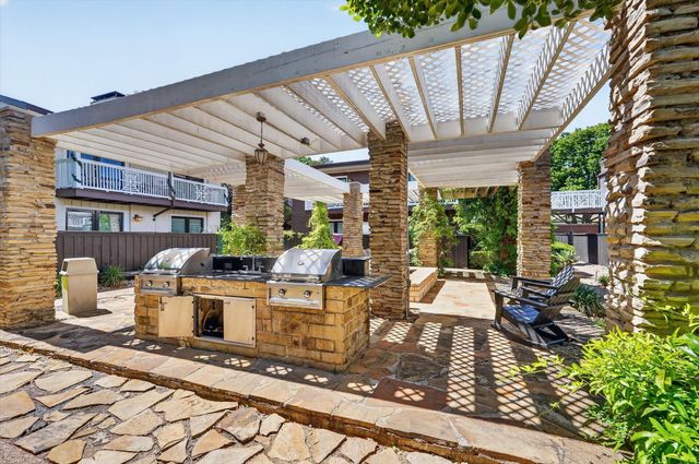 5932 Sandhurst Lane 114, Dallas, TX 75206