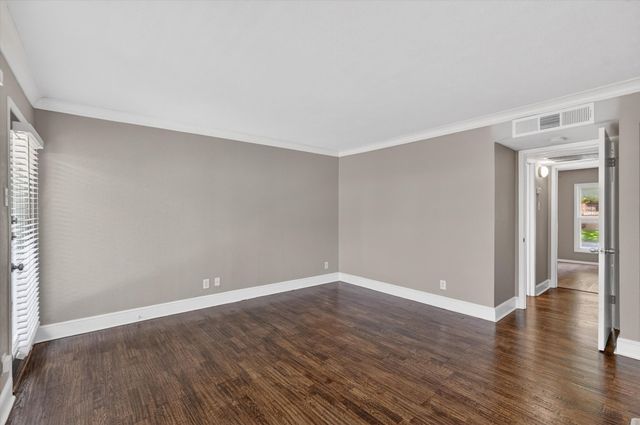 5932 Sandhurst Lane 114, Dallas, TX 75206