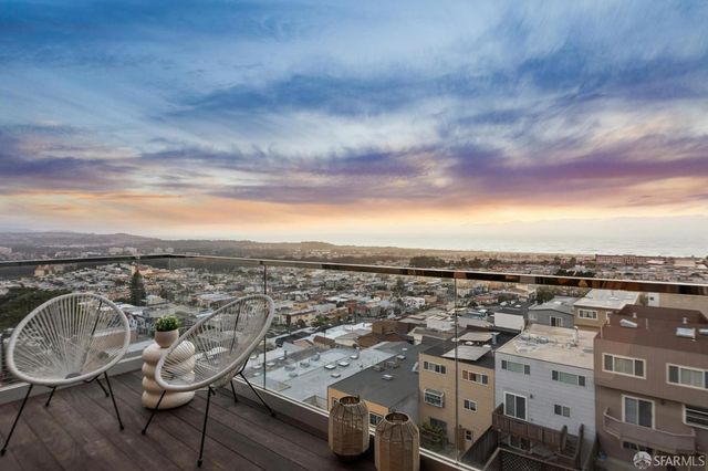 2123 Funston Avenue, San Francisco, CA 94116