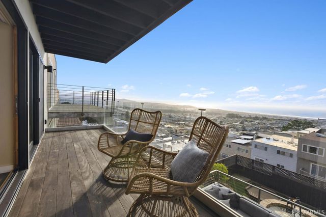 2123 Funston Avenue, San Francisco, CA 94116