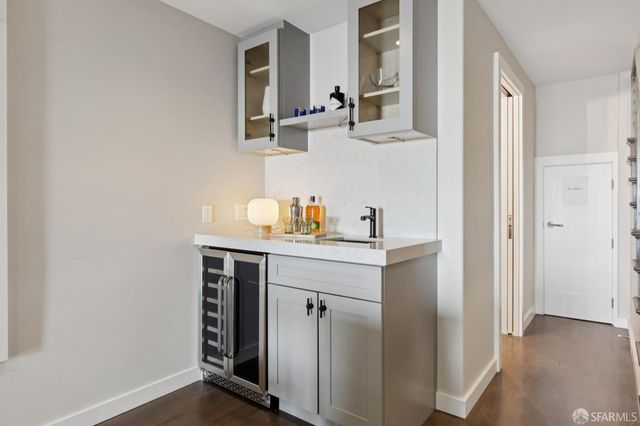 2123 Funston Avenue, San Francisco, CA 94116