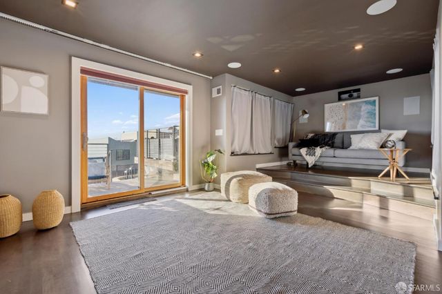 2123 Funston Avenue, San Francisco, CA 94116