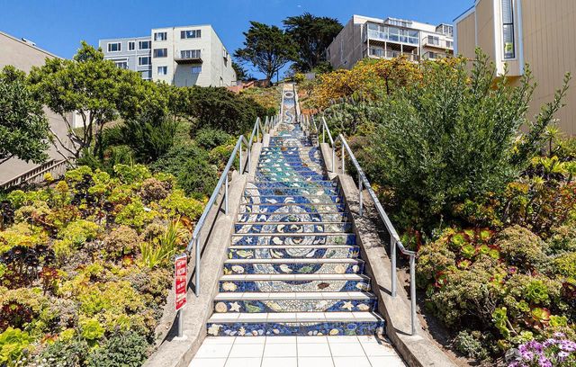 2123 Funston Avenue, San Francisco, CA 94116