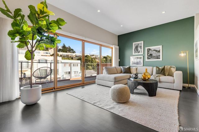 2123 Funston Avenue, San Francisco, CA 94116
