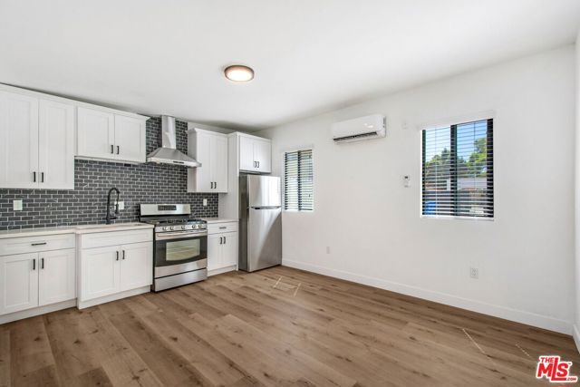 8906 S Harvard Boulevard, Los Angeles, CA 90047