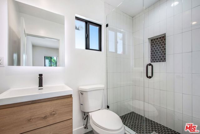 8906 S Harvard Boulevard, Los Angeles, CA 90047