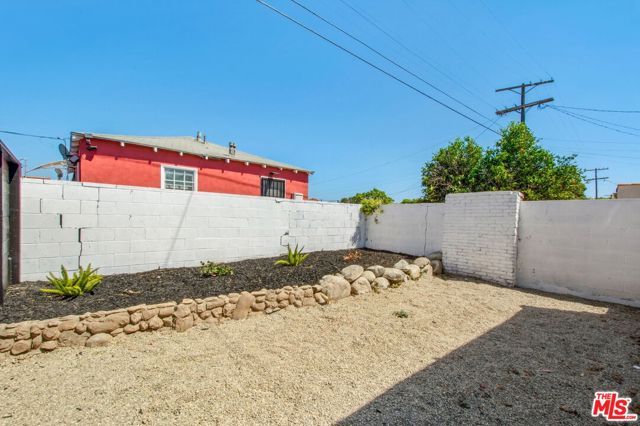 8906 S Harvard Boulevard, Los Angeles, CA 90047