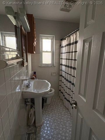 5129 Ohio Street, South Charleston, WV 25309