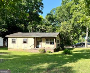 457 West Avenue, Jackson, GA 30233