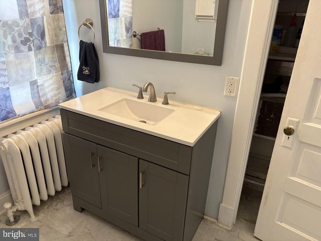 405 HILLCREST AVE, Wilmington, DE 19809