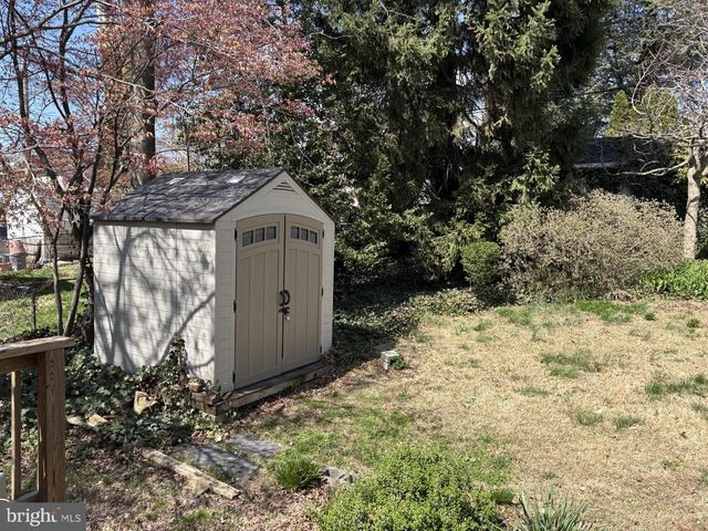 405 HILLCREST AVE, Wilmington, DE 19809