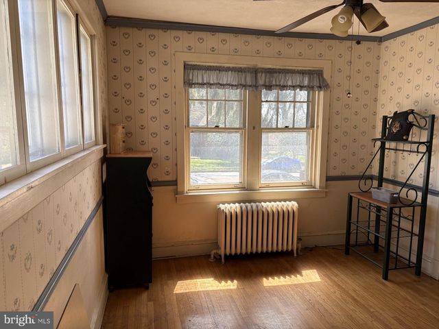 405 HILLCREST AVE, Wilmington, DE 19809