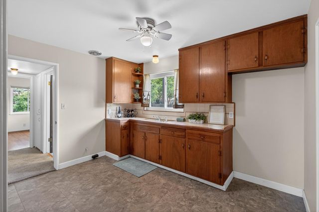 153 Globe Ave, Sacramento, CA 95815