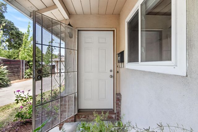 153 Globe Ave, Sacramento, CA 95815