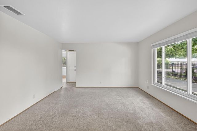 153 Globe Ave, Sacramento, CA 95815