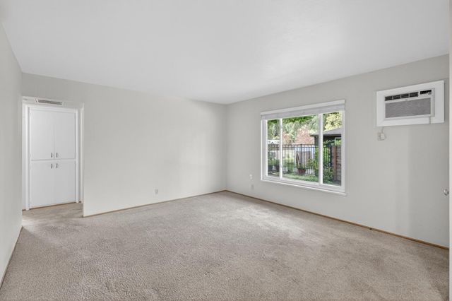 153 Globe Ave, Sacramento, CA 95815