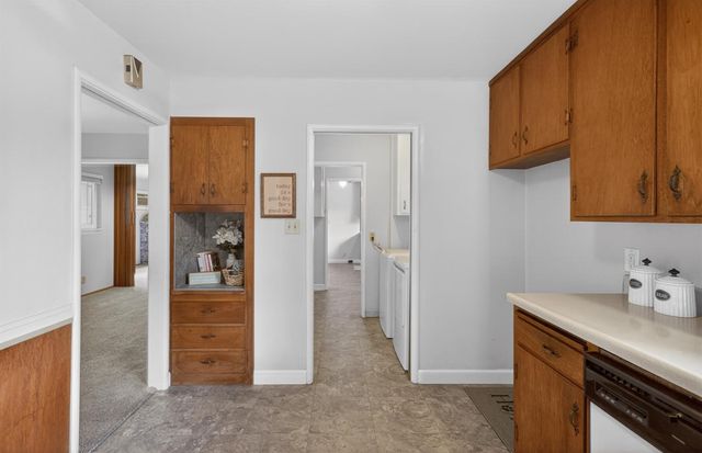 153 Globe Ave, Sacramento, CA 95815