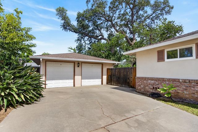 153 Globe Ave, Sacramento, CA 95815