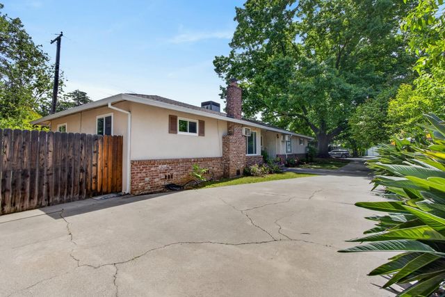 153 Globe Ave, Sacramento, CA 95815