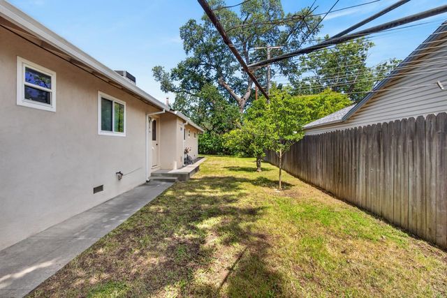 153 Globe Ave, Sacramento, CA 95815