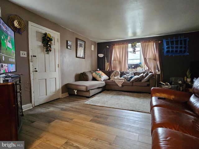 3128 GUILFORD ST, Philadelphia, PA 19152