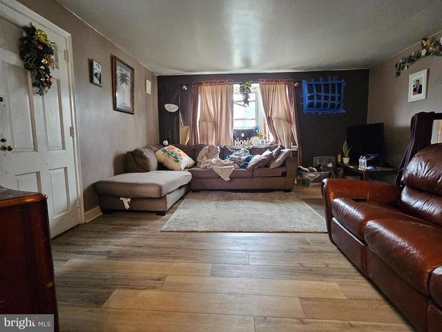 3128 GUILFORD ST, Philadelphia, PA 19152