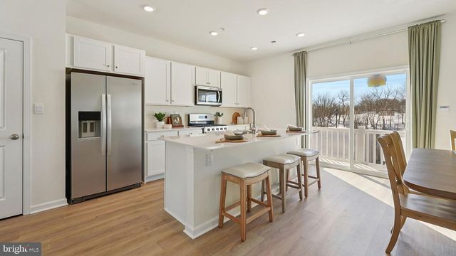 592 SWAMP CREEK RD, Bechtelsville, PA 19505