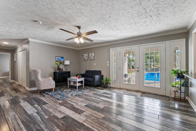 7 River Oaks Boulevard, Searcy, AR 72143