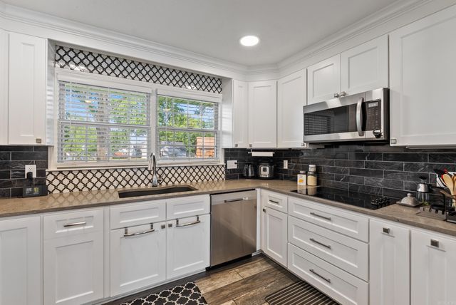 7 River Oaks Boulevard, Searcy, AR 72143