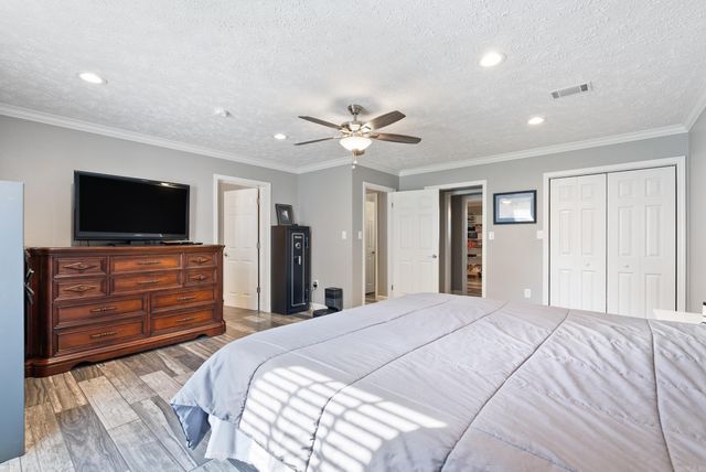 7 River Oaks Boulevard, Searcy, AR 72143