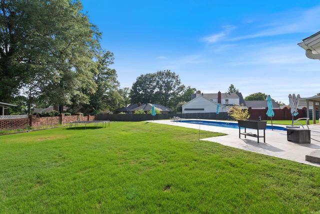 7 River Oaks Boulevard, Searcy, AR 72143