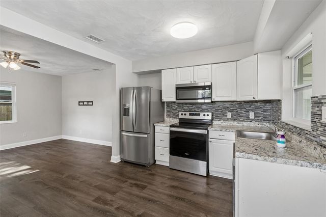 6710 N HARER STREET, Tampa, FL 33604