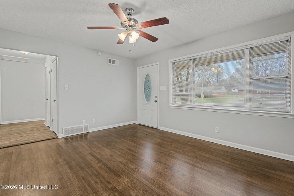 1395 Main Street, Southaven, MS 38671 — photo 4