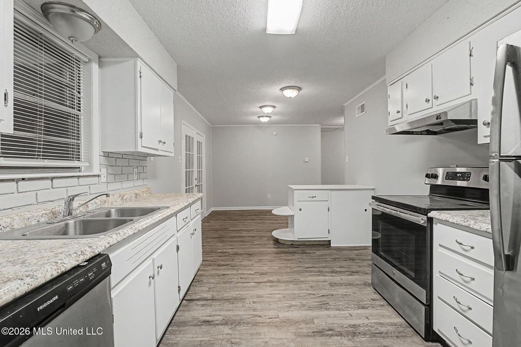 1395 Main Street, Southaven, MS 38671 — photo 5