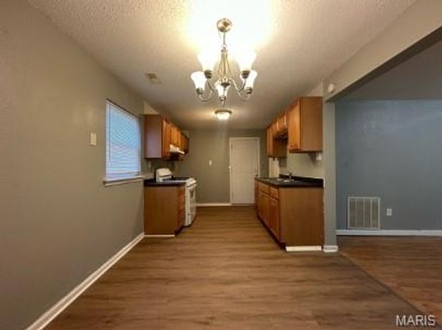 627 Ferguson Avenue, Ferguson, MO 63135