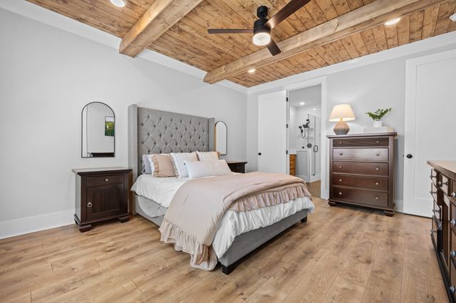 1043 Braidwood Ln, Franklin, TN 37064