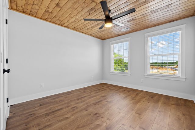 1043 Braidwood Ln, Franklin, TN 37064