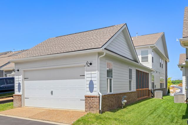 1043 Braidwood Ln, Franklin, TN 37064