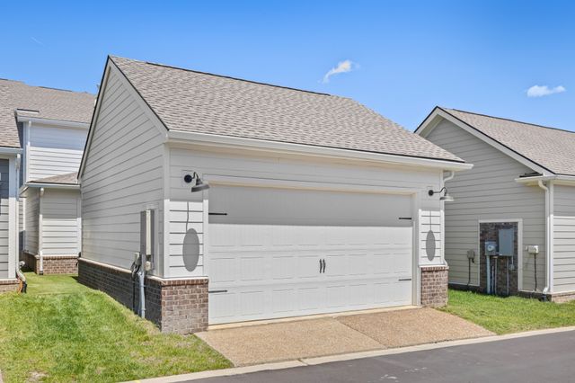 1043 Braidwood Ln, Franklin, TN 37064