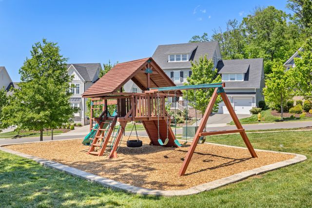 1043 Braidwood Ln, Franklin, TN 37064