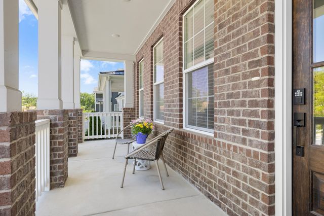 1043 Braidwood Ln, Franklin, TN 37064