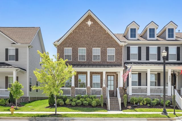 1043 Braidwood Ln, Franklin, TN 37064