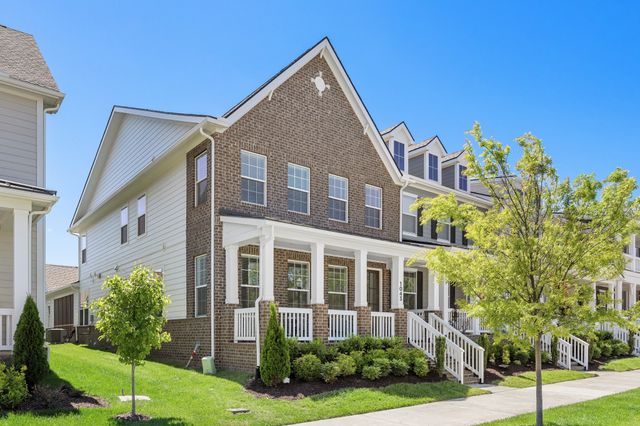 1043 Braidwood Ln, Franklin, TN 37064