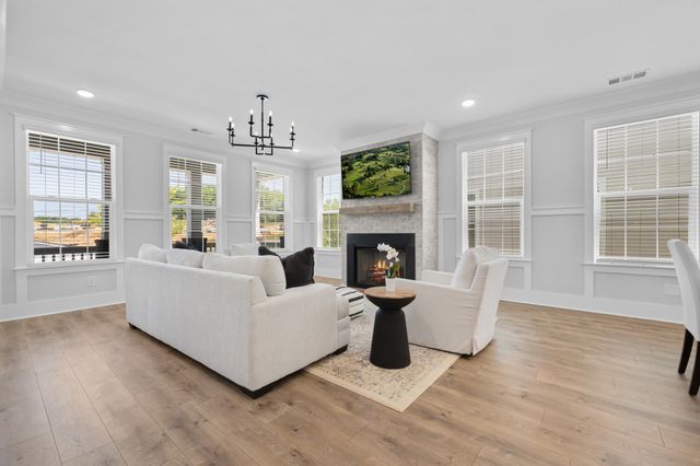 1043 Braidwood Ln, Franklin, TN 37064